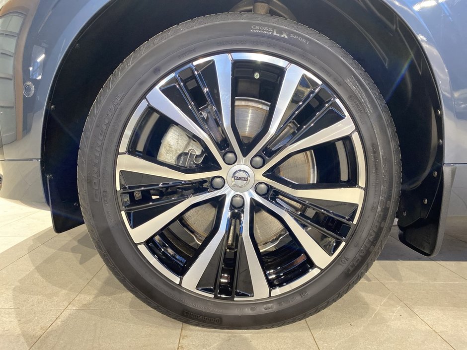 2023 Volvo XC60 B6 AWD Ultimate - Dark-8