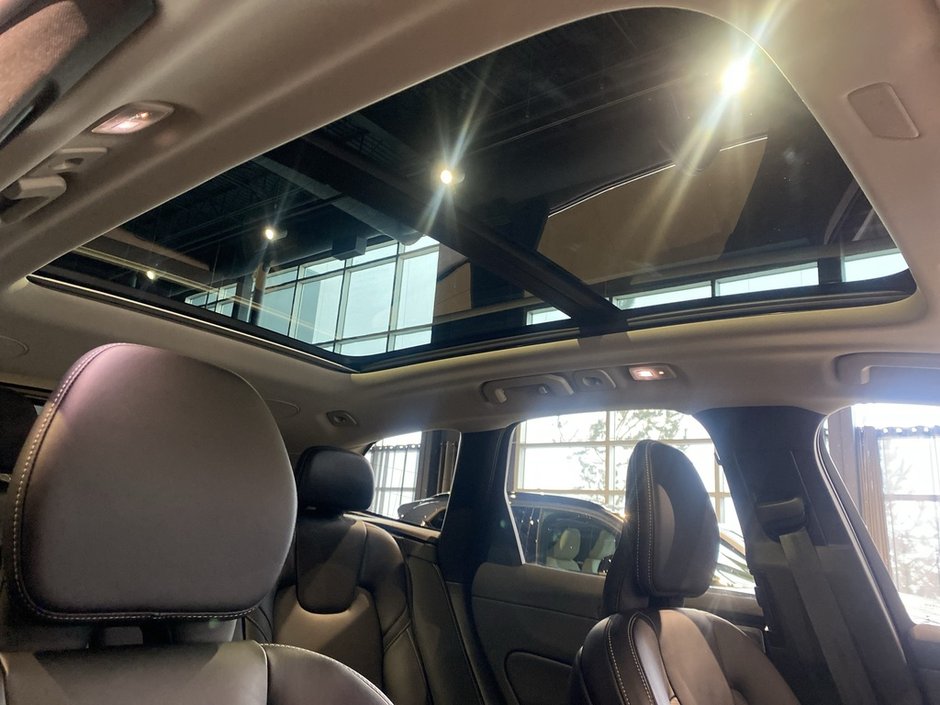 2023 Volvo XC60 B6 AWD Ultimate - Bright-23