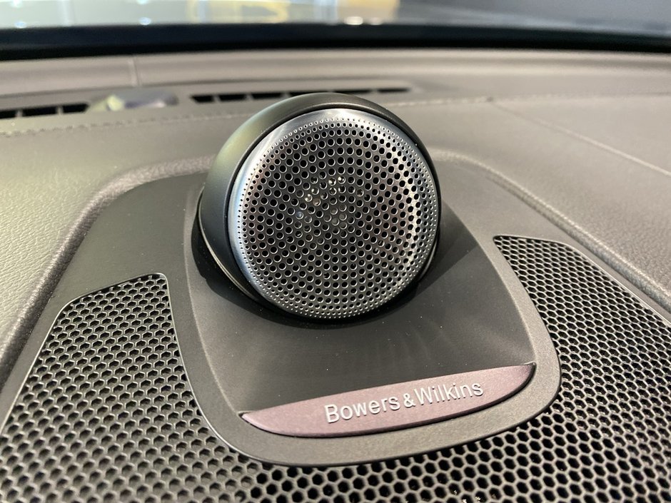 2023 Volvo XC60 B6 AWD Ultimate - Bright-15