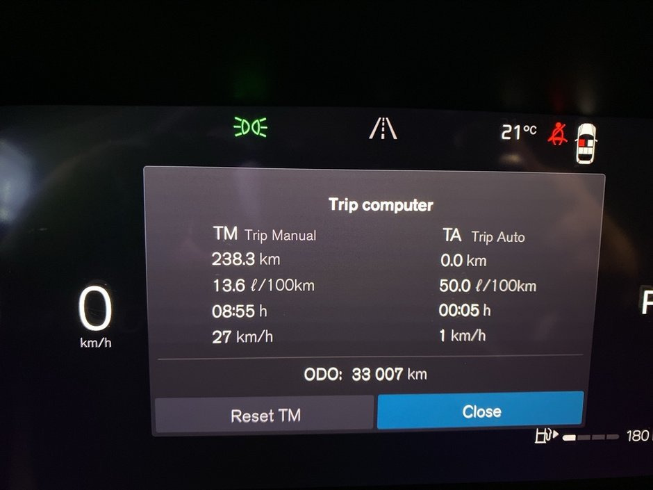 2023 Volvo XC60 B6 AWD Plus - Bright-15