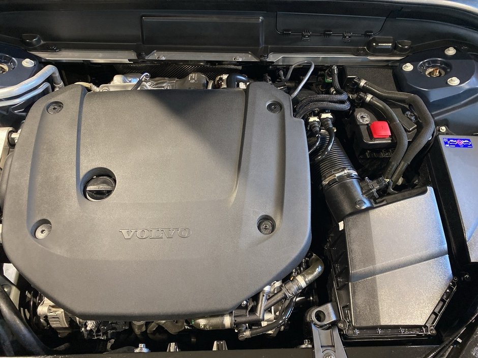 2023 Volvo XC60 B6 AWD Plus - Bright-25