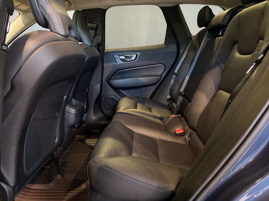 2023 Volvo XC60 B6 AWD Plus - Bright-17