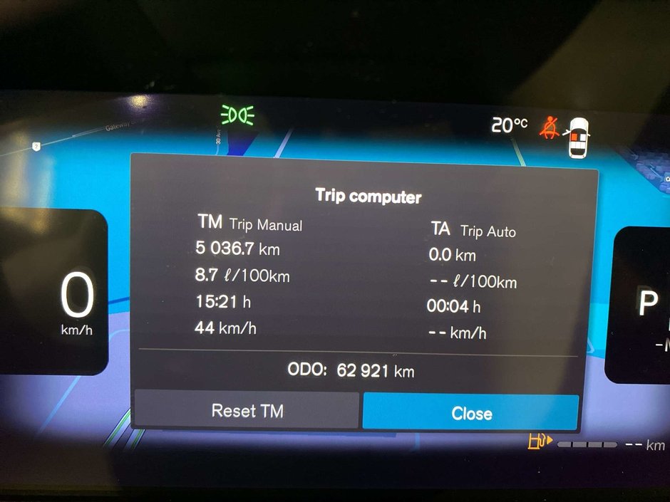 2023 Volvo XC60 B6 AWD Plus - Dark-15