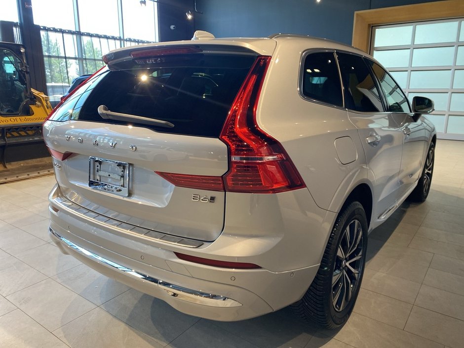 2023 Volvo XC60 B6 AWD Plus - Bright-4