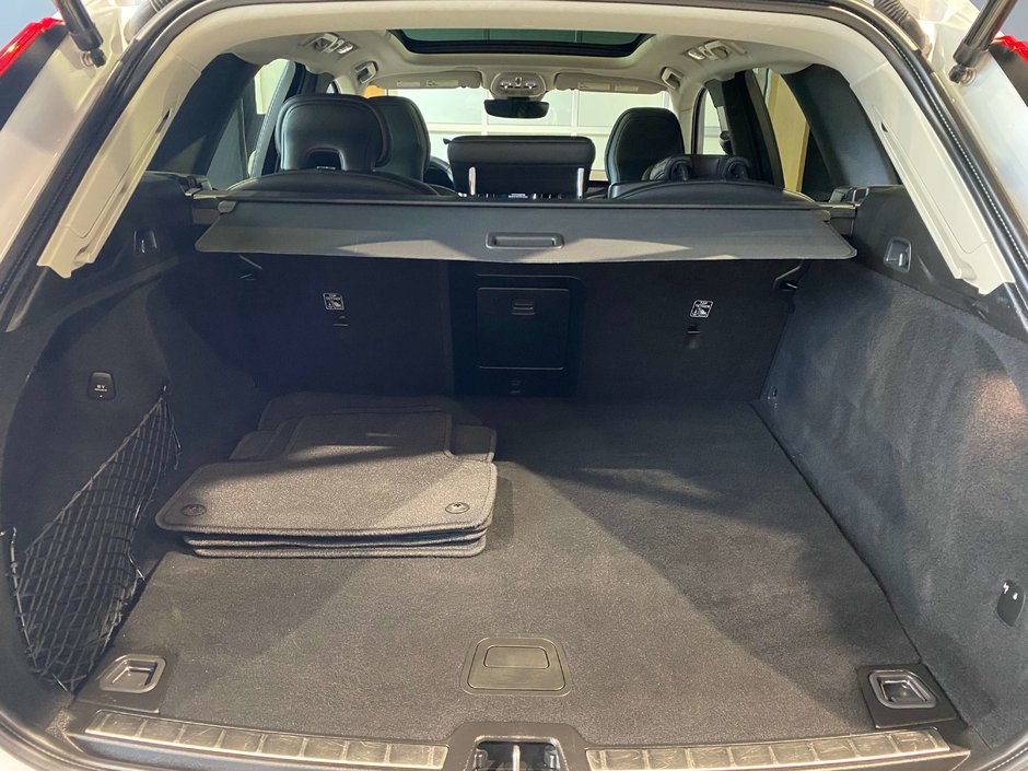 2023 Volvo XC60 Recharge Ultimate - Bright-19