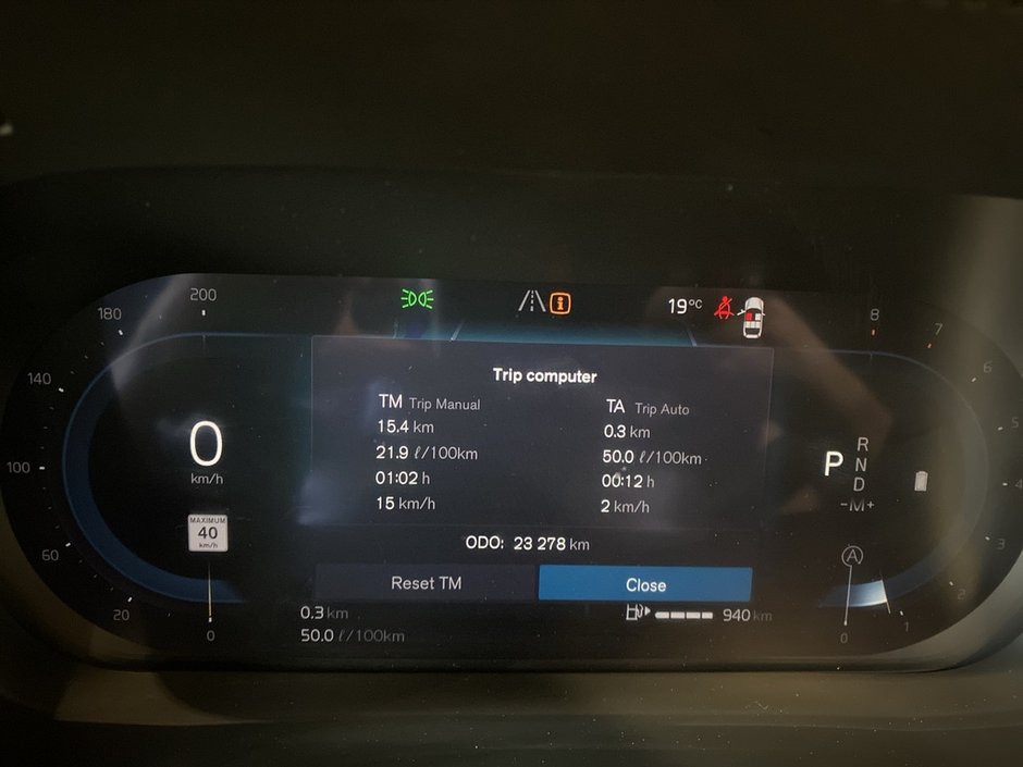 2025 Volvo XC60 B5 AWD Plus Dark Theme-15