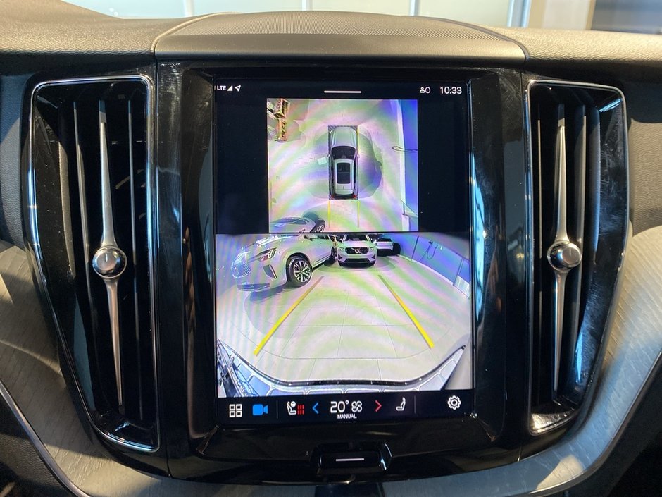 2025 Volvo XC60 B5 AWD Plus Dark Theme-16