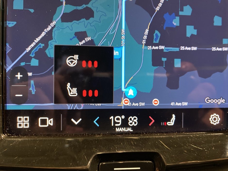 2025 Volvo XC60 B5 AWD Plus Dark Theme-14