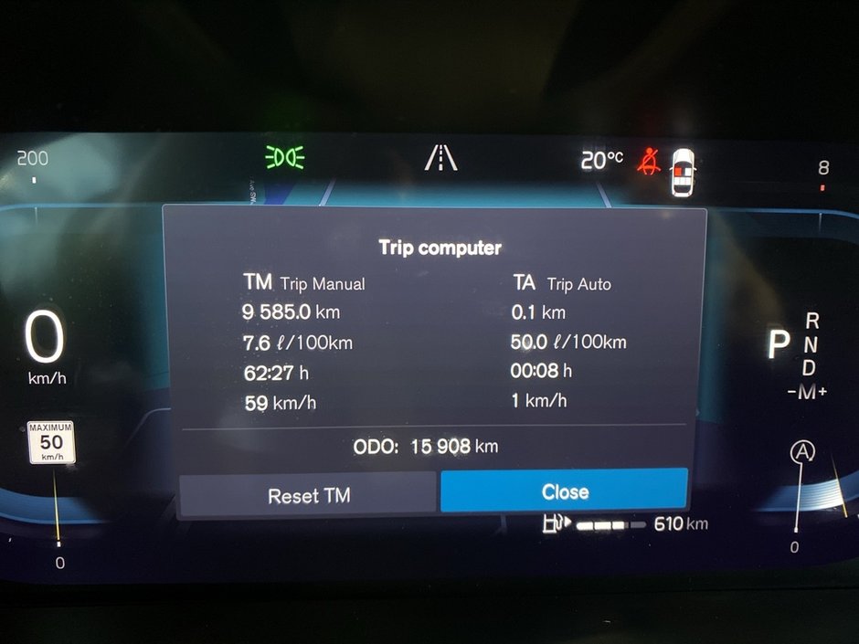 2025 Volvo XC60 B5 AWD Plus Dark Theme-16