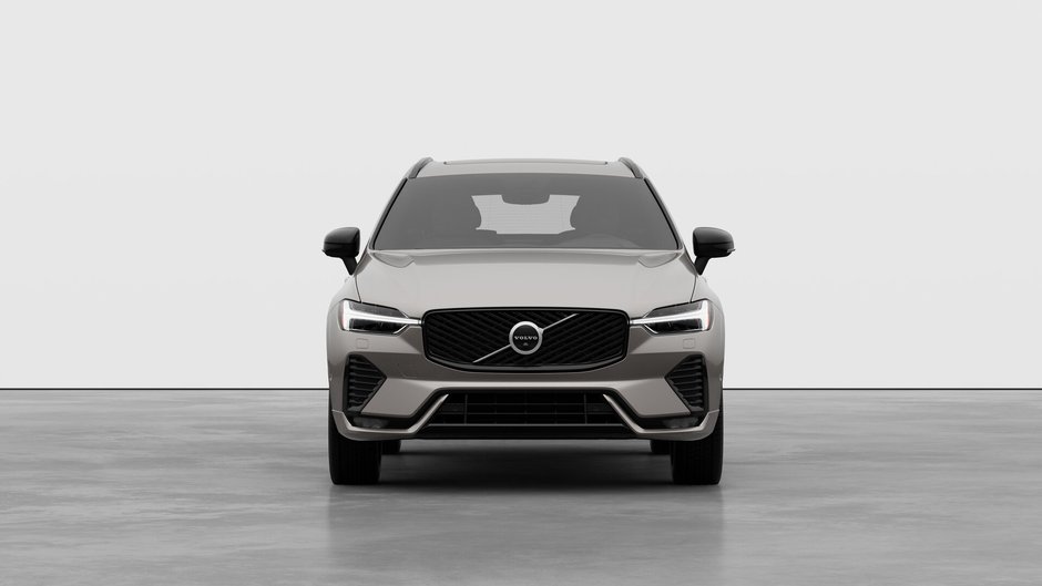 2026 Volvo XC60 Plus Dark Theme-4