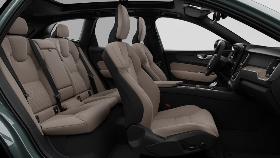 2026 Volvo XC60 Plus-12