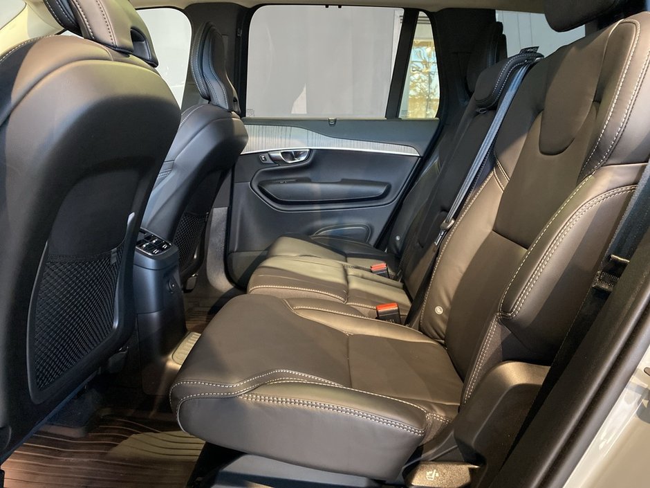 2025 Volvo XC90 Plug-In Hybrid T8 AWD Ultra Bright Theme 7-Seater-17