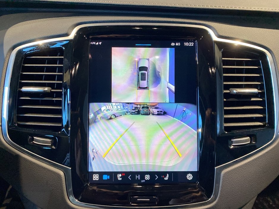 2025 Volvo XC90 Plug-In Hybrid T8 AWD Ultra Bright Theme 7-Seater-16
