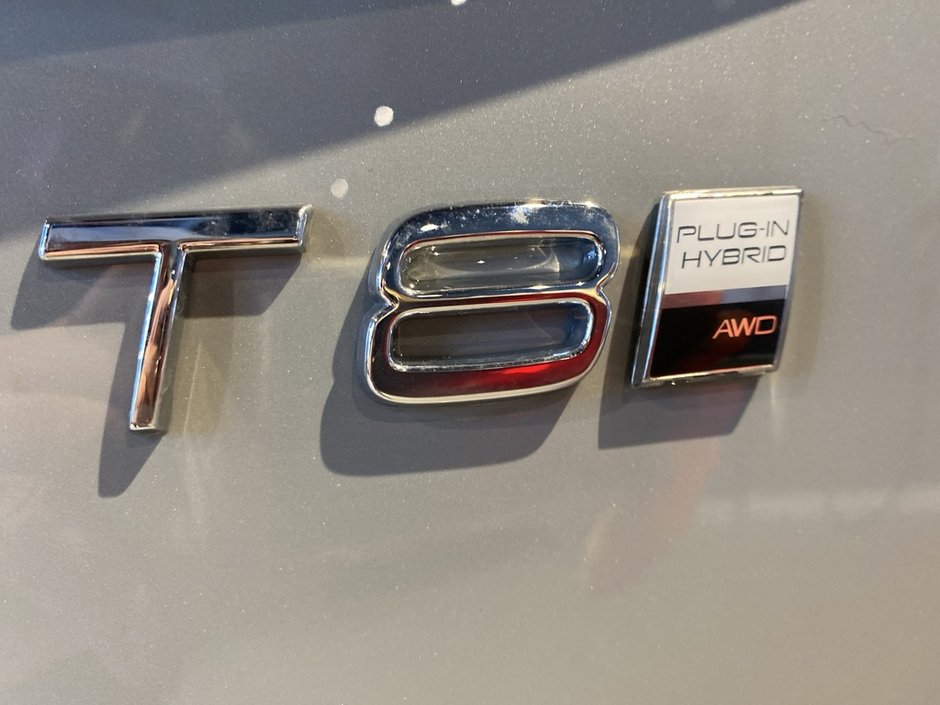 2025 Volvo XC90 Plug-In Hybrid T8 AWD Ultra Bright Theme 7-Seater-28