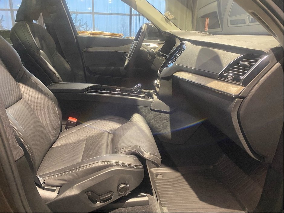 2025 Volvo XC90 Plug-In Hybrid T8 AWD Ultra Bright Theme 7-Seater-20