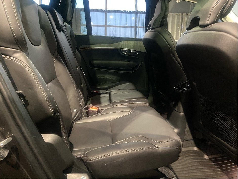 2025 Volvo XC90 Plug-In Hybrid T8 AWD Ultra Bright Theme 7-Seater-19