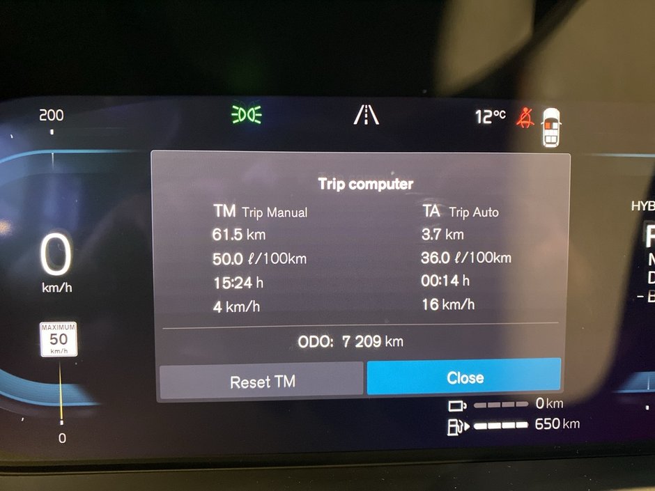 2025 Volvo XC90 Plug-In Hybrid T8 AWD Ultra Bright Theme 7-Seater-16