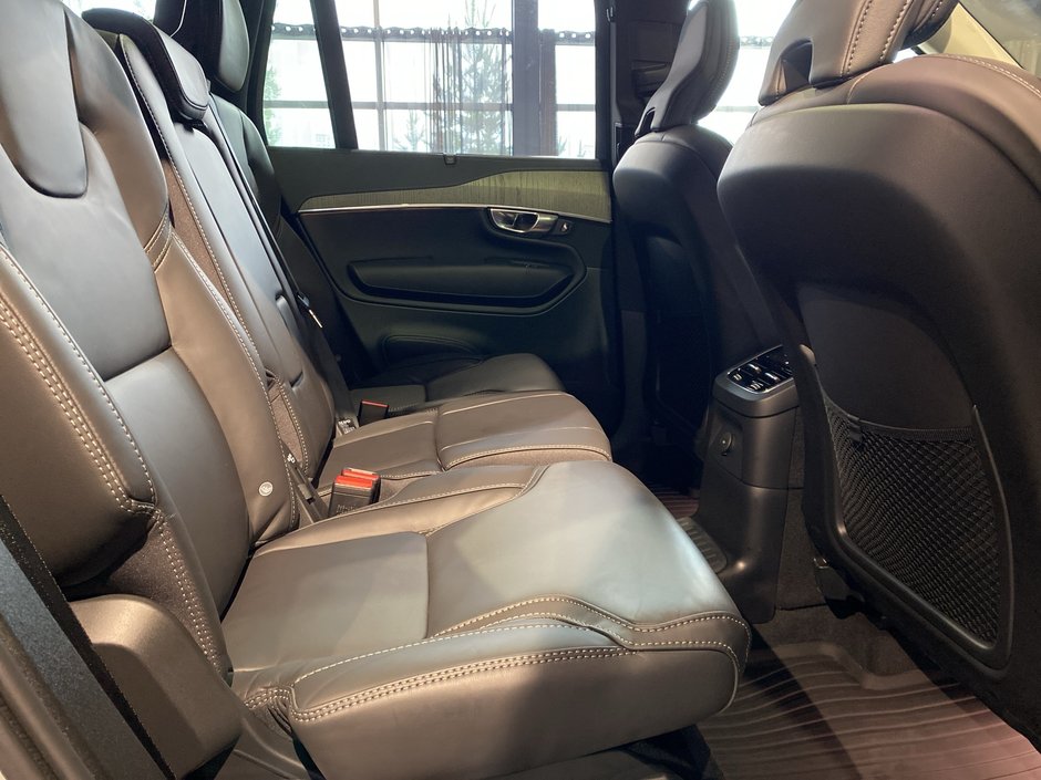 2025 Volvo XC90 Plug-In Hybrid Ultra Bright Theme-22