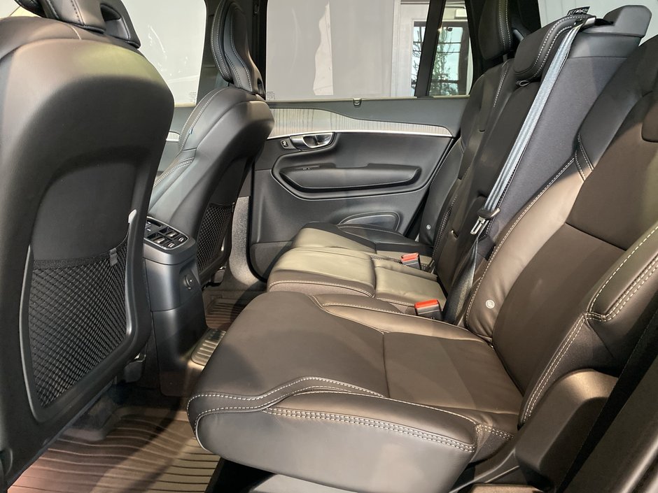 2025 Volvo XC90 Plug-In Hybrid Ultra Bright Theme-16