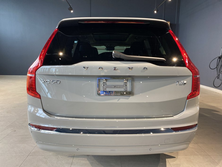 2025 Volvo XC90 Plug-In Hybrid Ultra Bright Theme-3