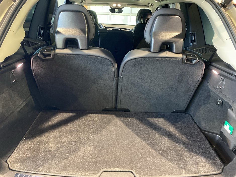 2025 Volvo XC90 Plug-In Hybrid Ultra Bright Theme-20