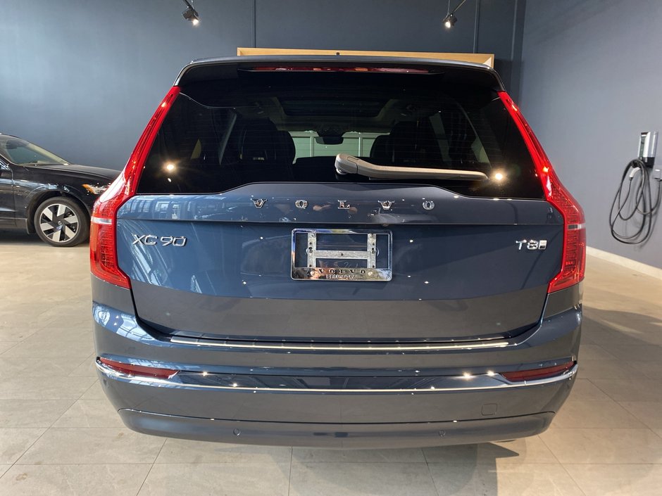 2025 Volvo XC90 Plug-In Hybrid Ultra Bright Theme-3