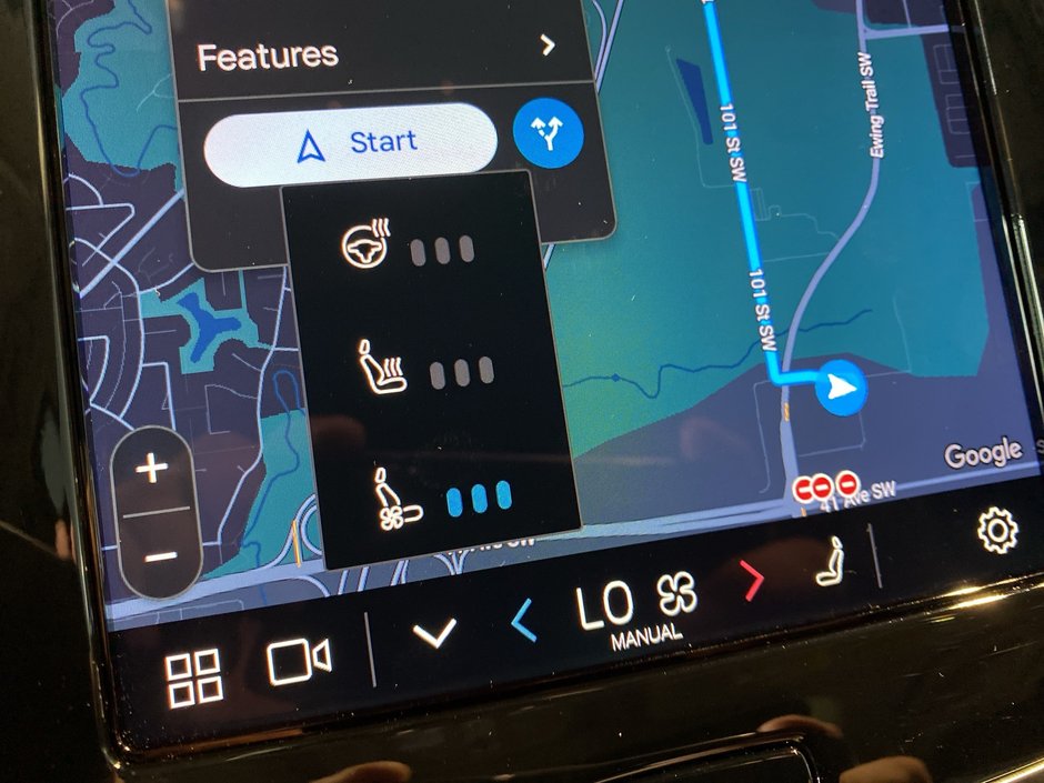 2025 Volvo XC90 Plug-In Hybrid Ultra Bright Theme-13