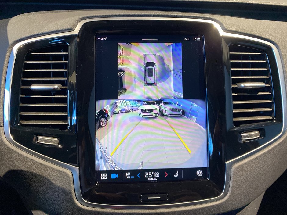 2025 Volvo XC90 Plug-In Hybrid Ultra Bright Theme-15