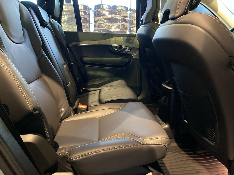 2025 Volvo XC90 Plug-In Hybrid Ultra Bright Theme-23