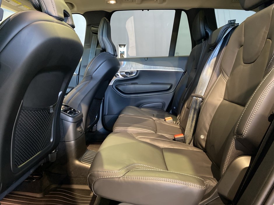 2025 Volvo XC90 Plug-In Hybrid Ultra Bright Theme-17