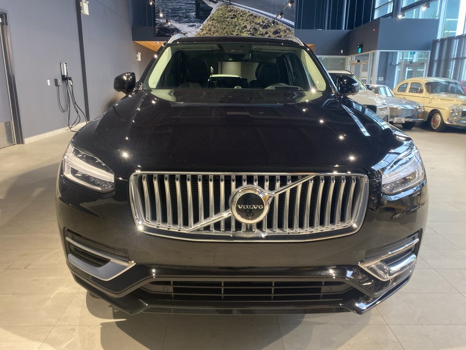 2025 Volvo XC90 Plug-In Hybrid Ultra Bright Theme-7