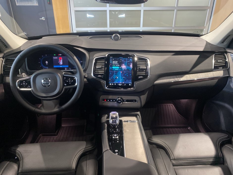 2025 Volvo XC90 Plug-In Hybrid Ultra Bright Theme-10