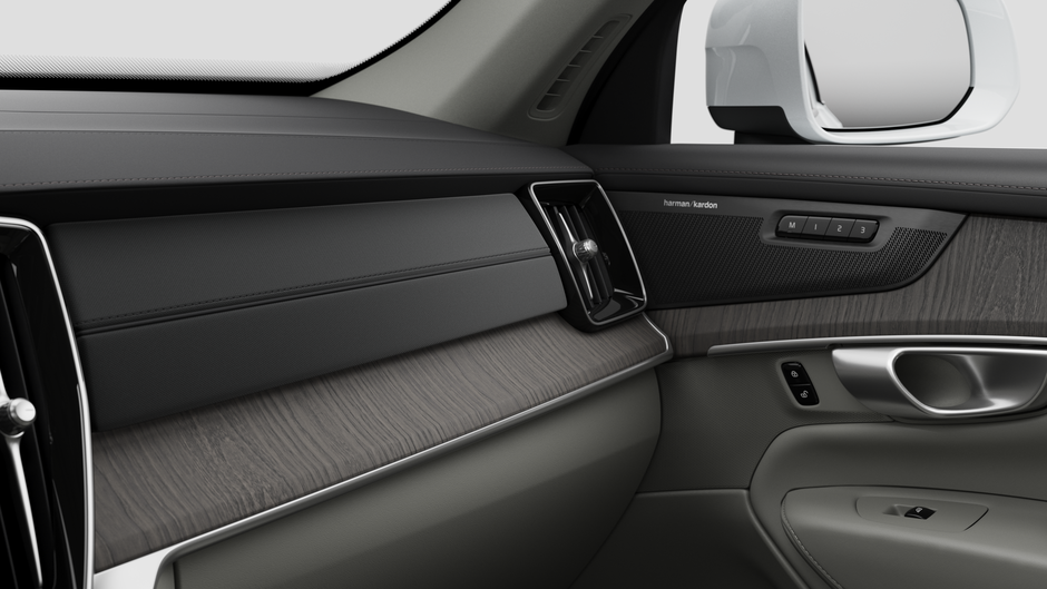 2026 Volvo XC90 Plug-in hybrid Ultra 6-Seater (Bright Theme)-8