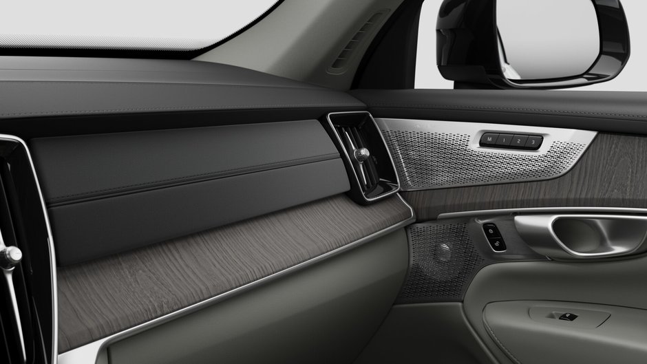 2026 Volvo XC90 Plug-in hybrid Ultra 7-Seater (Dark Theme)-8