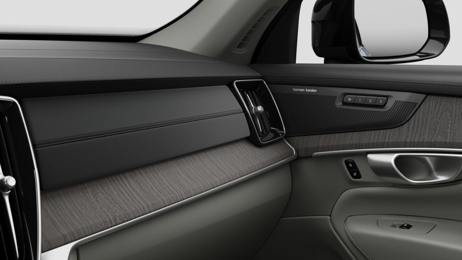 2026 Volvo XC90 Plug-In Hybrid Ultra Dark Theme-8