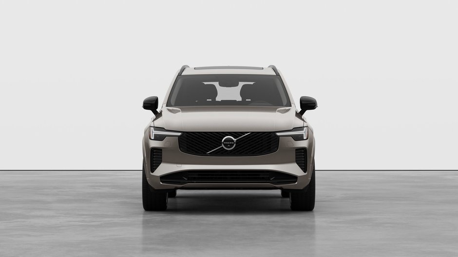 2026 Volvo XC90 Plug-In Hybrid Plus Dark Theme-4
