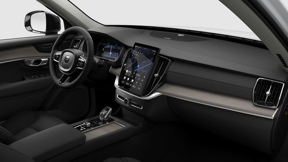 2026 Volvo XC90 Plug-In Hybrid Plus Dark Theme-9
