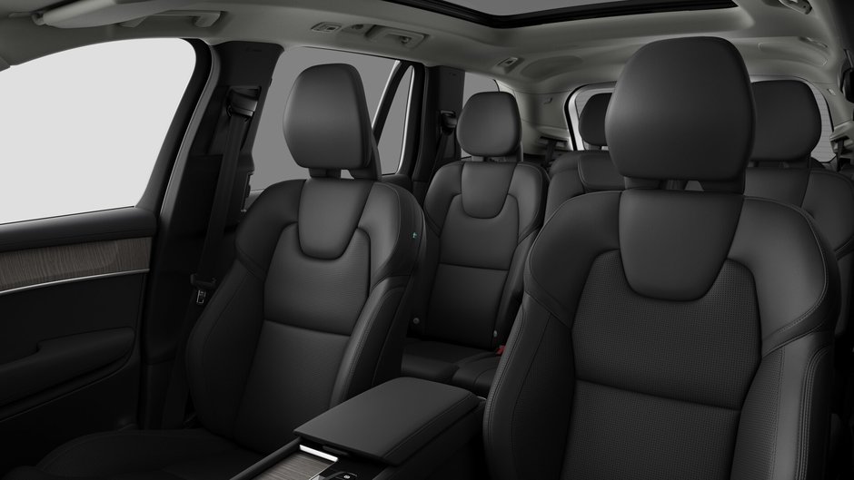 2026 Volvo XC90 Plug-In Hybrid Ultra Dark Theme-11