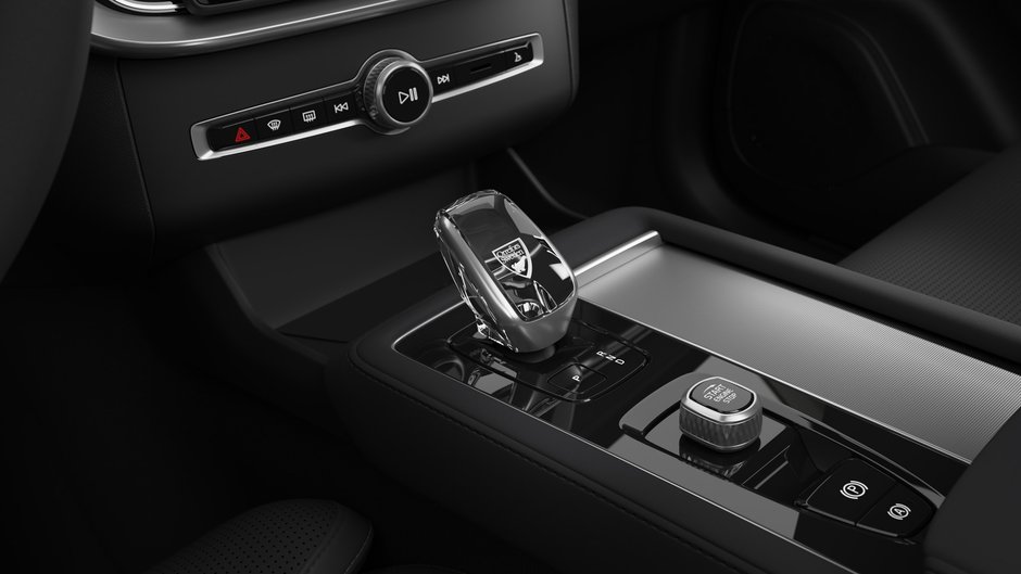 2027 Volvo XC90 Plug-in hybrid Ultra Black Edition 7-Seater-10