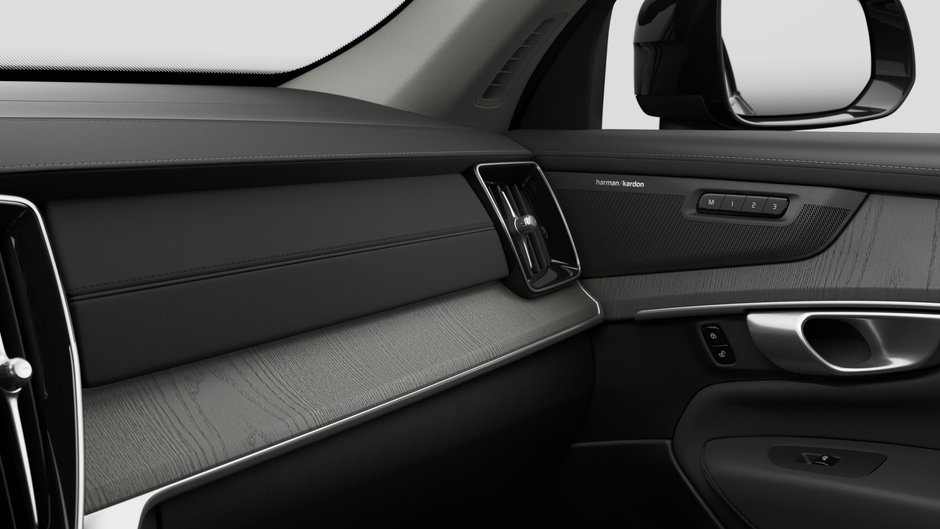 2027 Volvo XC90 Plug-in hybrid Ultra 7-Seater (Dark Theme)-8
