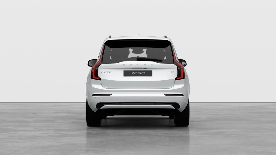 2027 Volvo XC90 Plug-in hybrid Ultra 7-Seater (Dark Theme)-5
