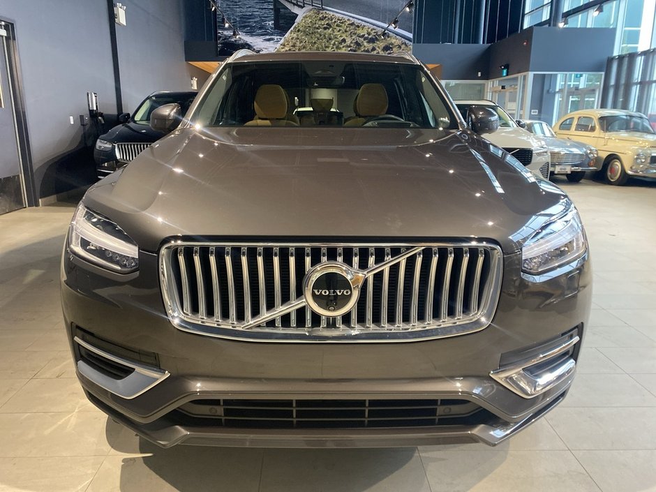 2024 Volvo XC90 Recharge T8 eAWD PHEV Ultimate Bright Theme 7-Seater-7
