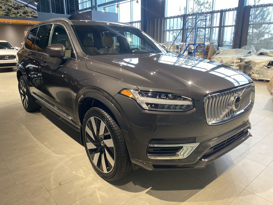 2024 Volvo XC90 Recharge T8 eAWD PHEV Ultimate Bright Theme 7-Seater-6