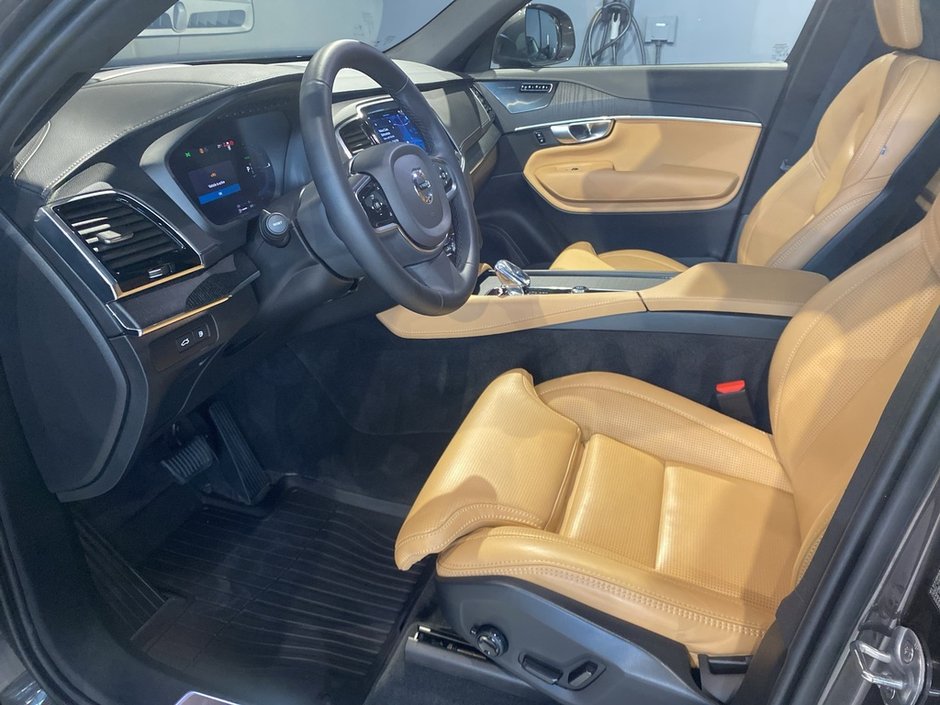 2024 Volvo XC90 Recharge T8 eAWD PHEV Ultimate Bright Theme 7-Seater-9