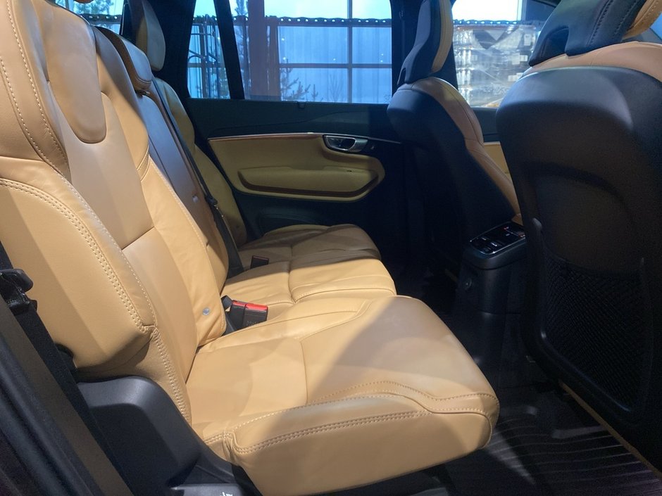 2024 Volvo XC90 Recharge T8 eAWD PHEV Ultimate Bright Theme 7-Seater-23