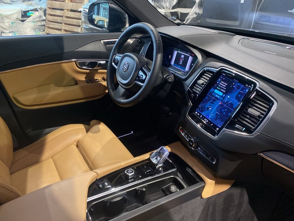 2024 Volvo XC90 Recharge T8 eAWD PHEV Ultimate Bright Theme 7-Seater-25