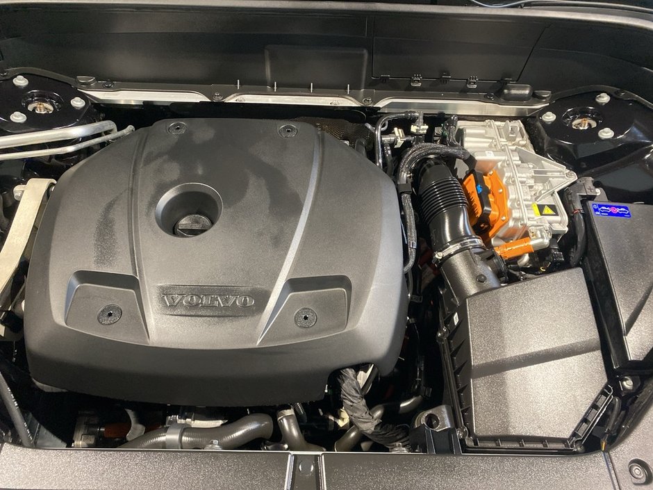 2024 Volvo XC90 Recharge T8 eAWD PHEV Ultimate Bright Theme 7-Seater-25