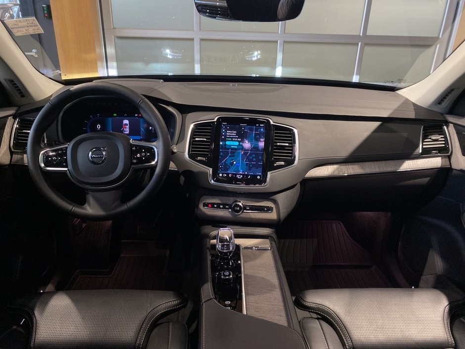 2024 Volvo XC90 Recharge T8 eAWD PHEV Ultimate Bright Theme 7-Seater-10
