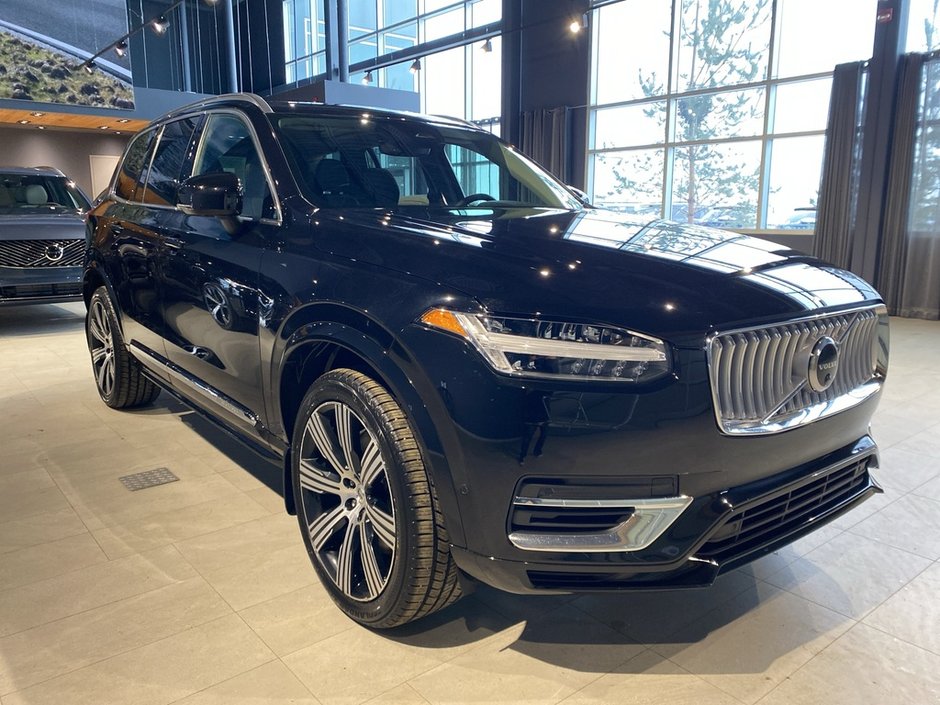 2024 Volvo XC90 Recharge T8 eAWD PHEV Plus Bright Theme 7-Seater-7