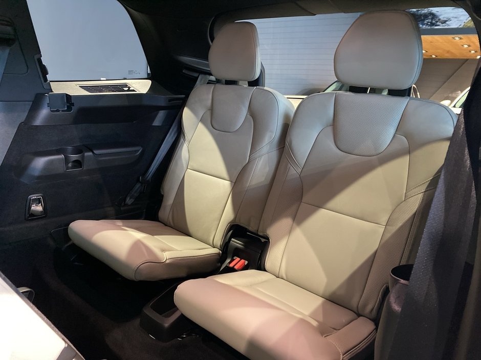 2022 Volvo XC90 T6 AWD R-Design 7 Seater-20